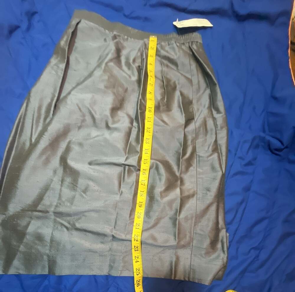 Saville Suit Women's 100% Silk Gray Skirt Suit Set Size 12 - Picture 15 of 16